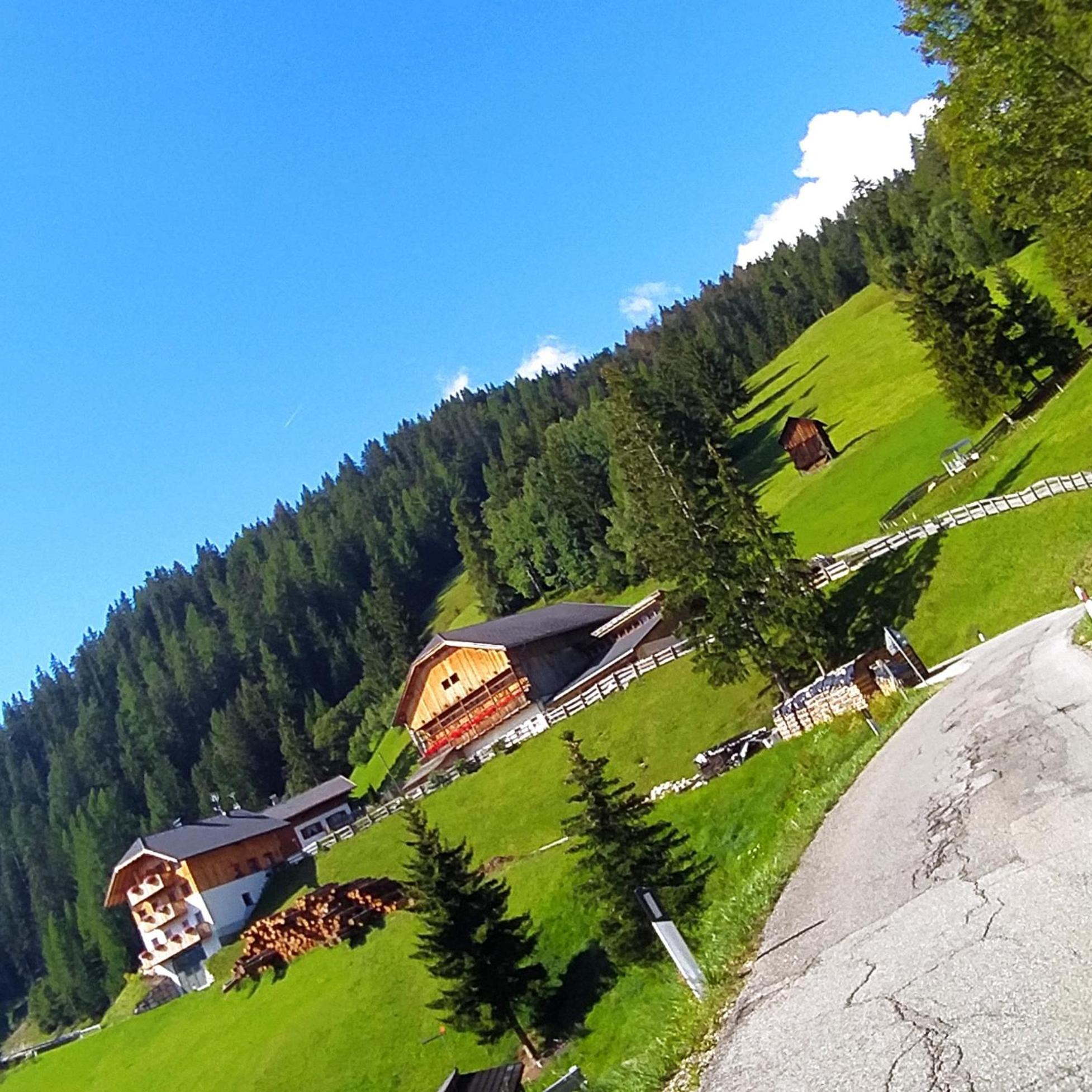 Agriturismo Luech Picedac La Valle Exterior foto